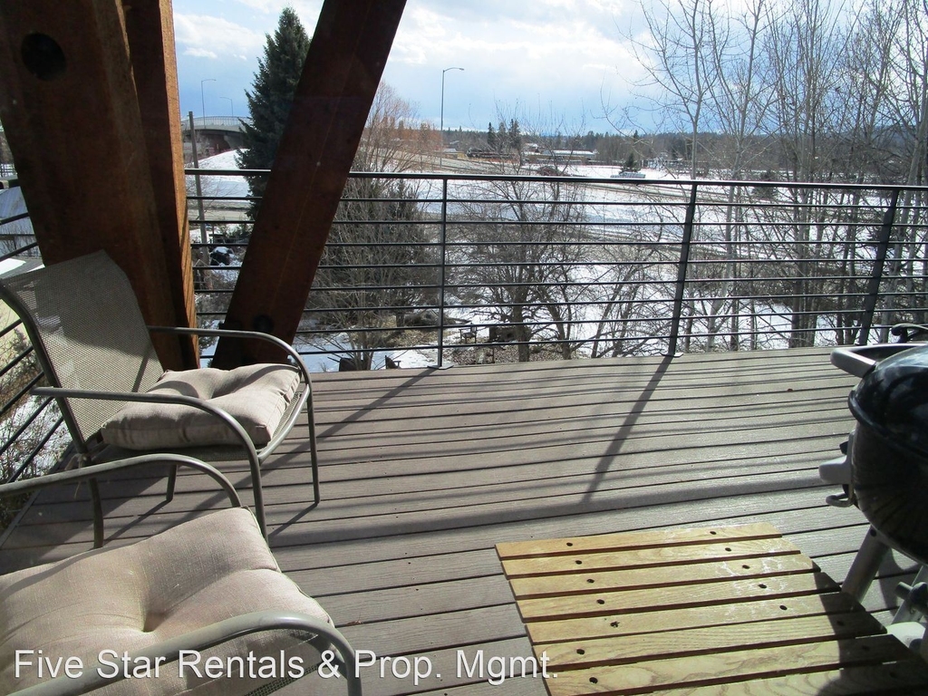 645 Woodland Place #10 - Photo 11