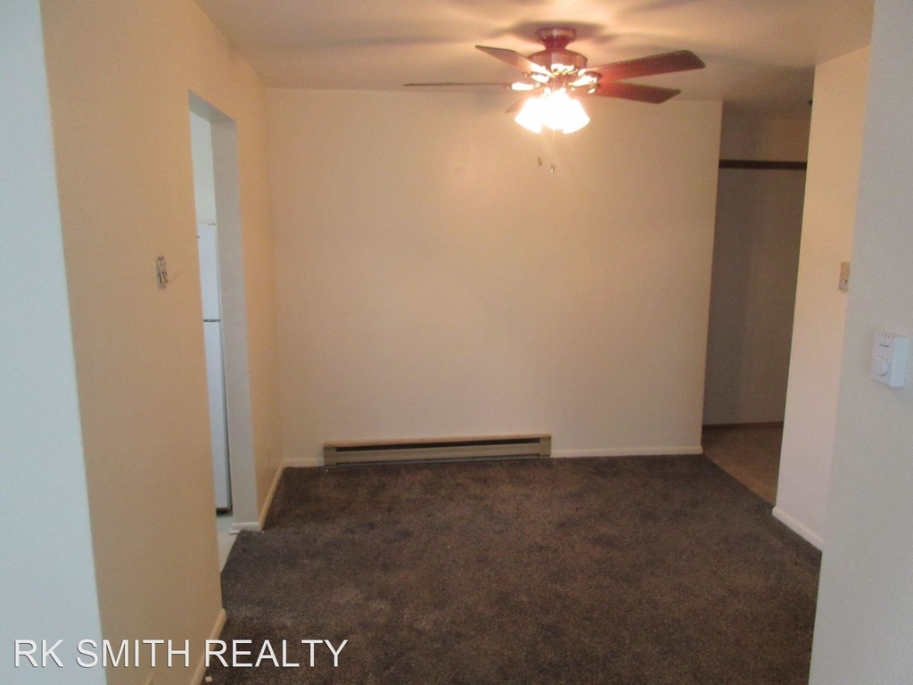 1325 Laramie Lane - Photo 3