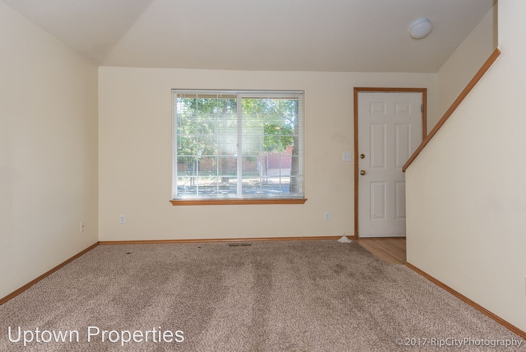 978-990 Sw 208th Pl - Photo 2