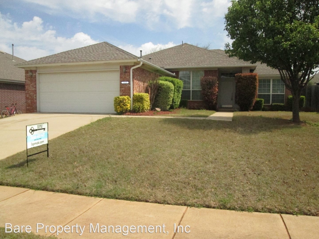 113 Mountain Oaks Drive - Photo 0