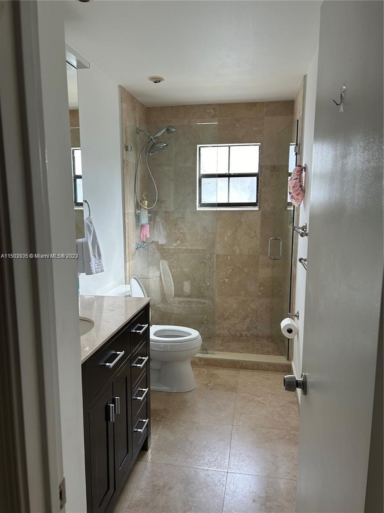 21220 Harbor Way - Photo 5