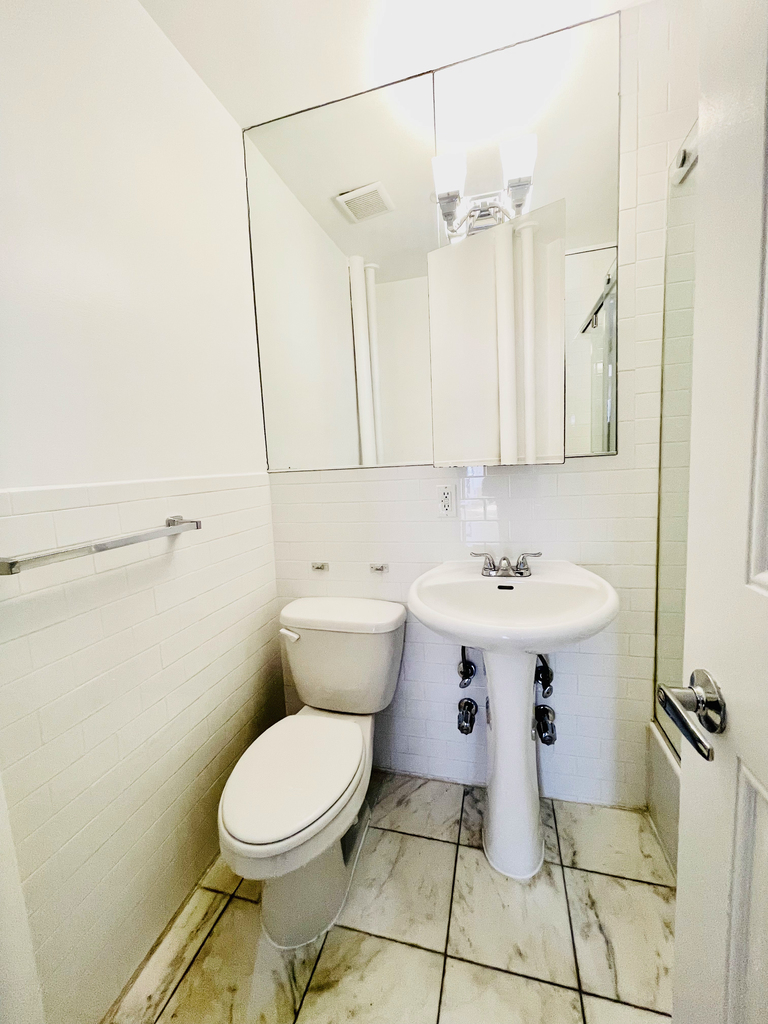309 Mott Street - Photo 6