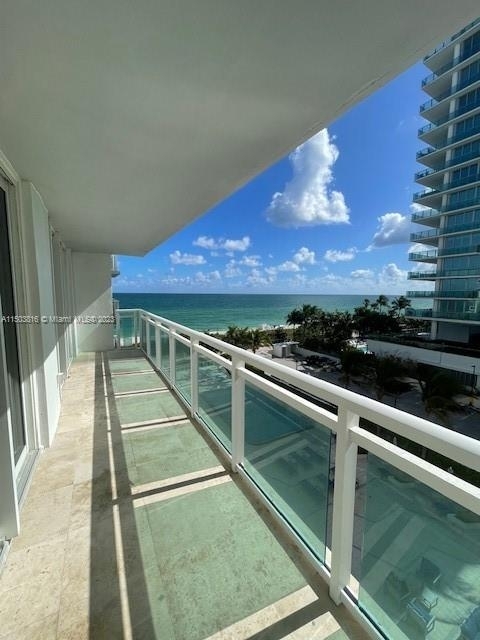 6917 Collins Ave - Photo 2