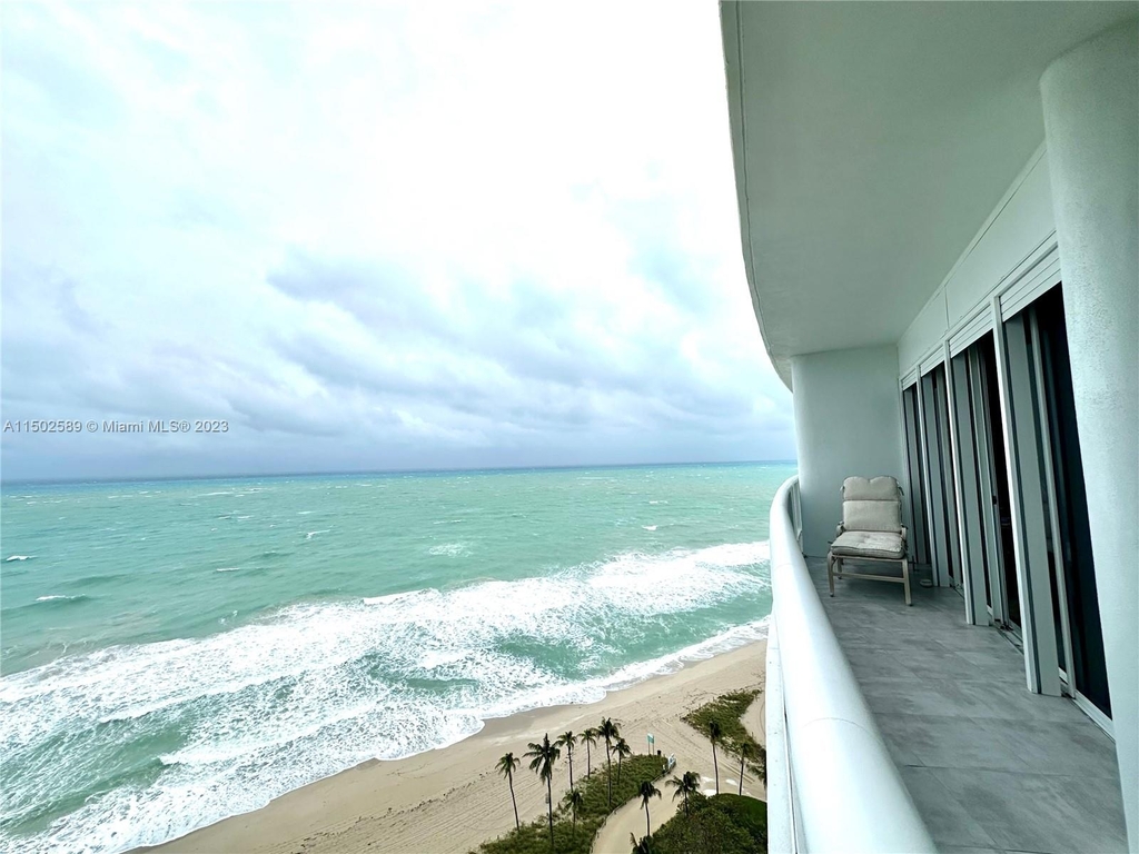 9601 Collins Ave - Photo 4