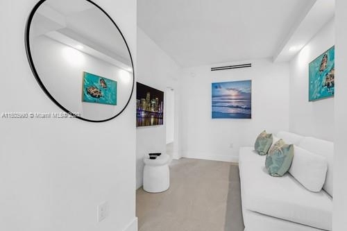 881 Ocean Dr - Photo 18