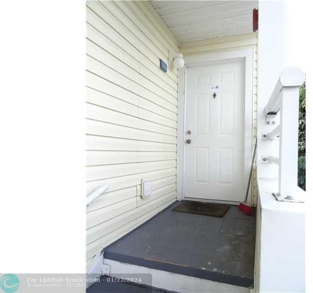 3421 Nw 44th St - Photo 10