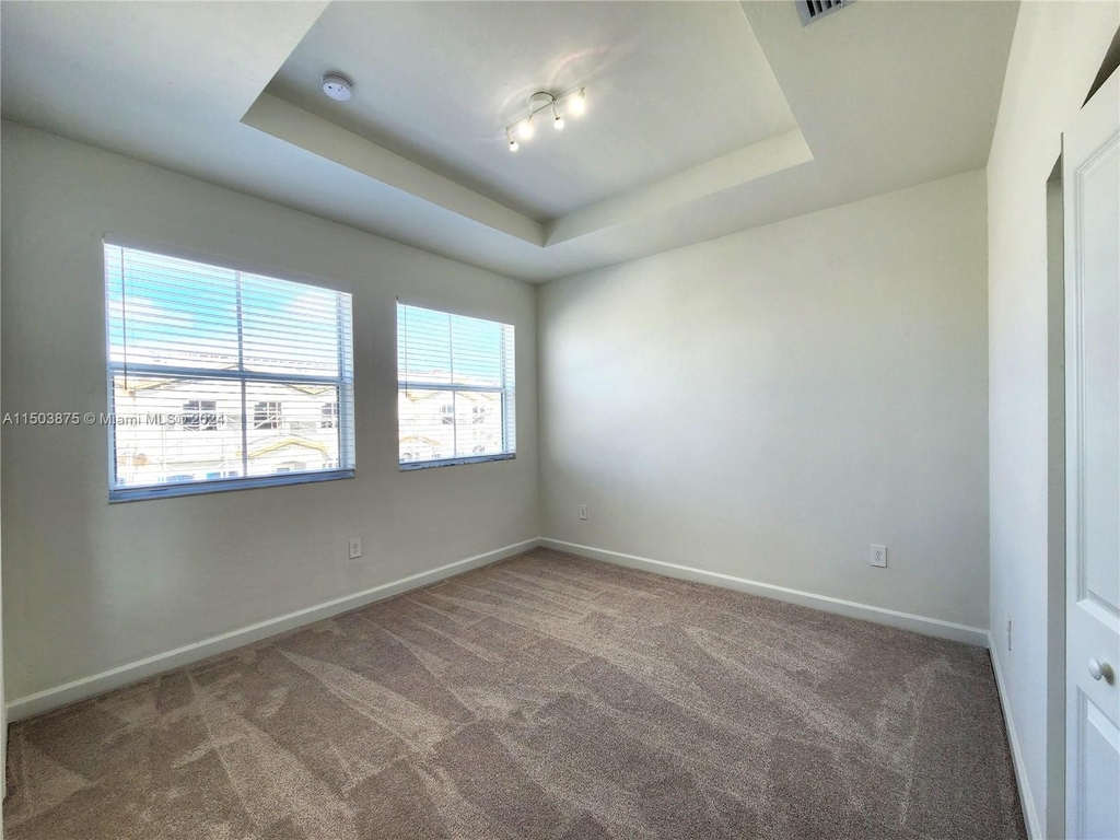 12828 Sw 243 St - Photo 14