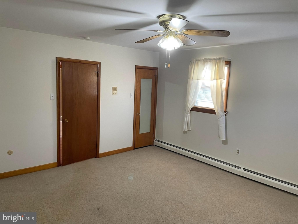 1306 Hawthorne Lane - Photo 16