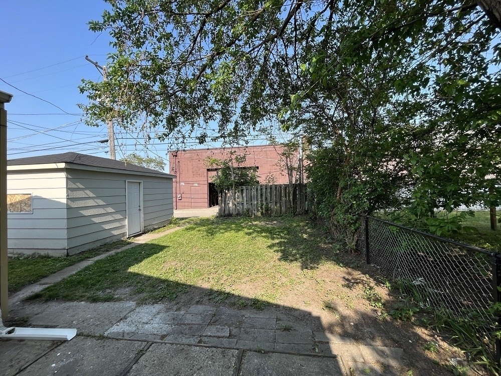 769 Greenbay Avenue - Photo 12