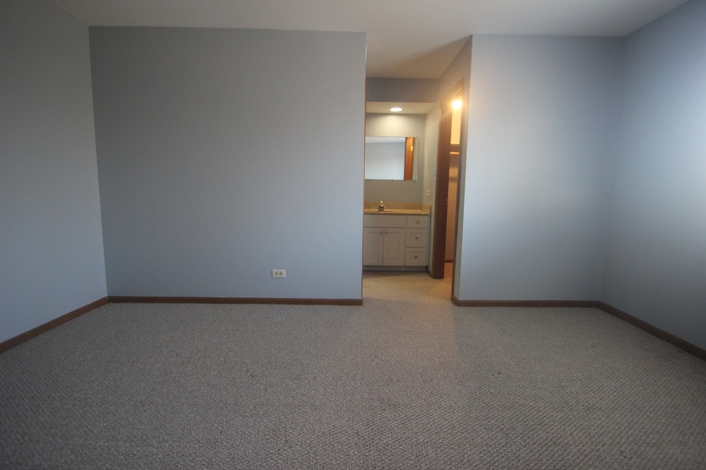 14033 S Laramie Avenue - Photo 17