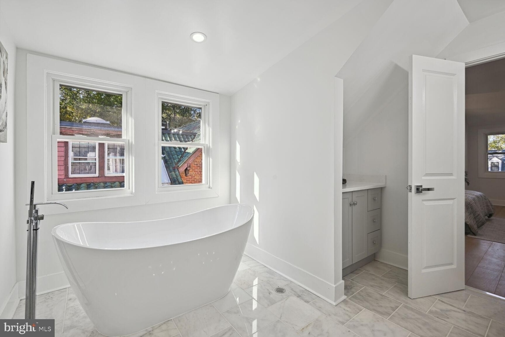 1634 Nicholson St Nw - Photo 34