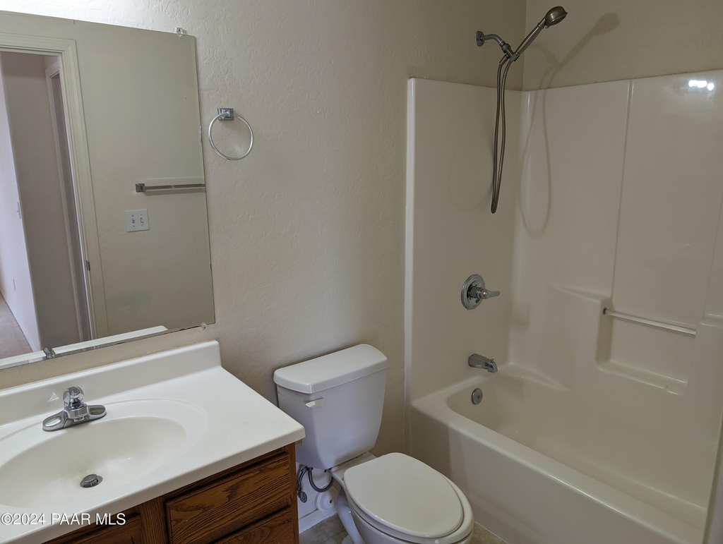 1200 N Barzona Avenue - Photo 9