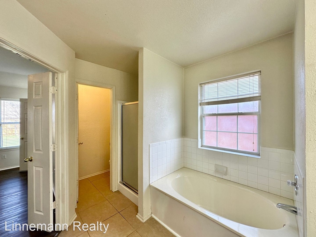 4401 Kit Carson Trail - Photo 16