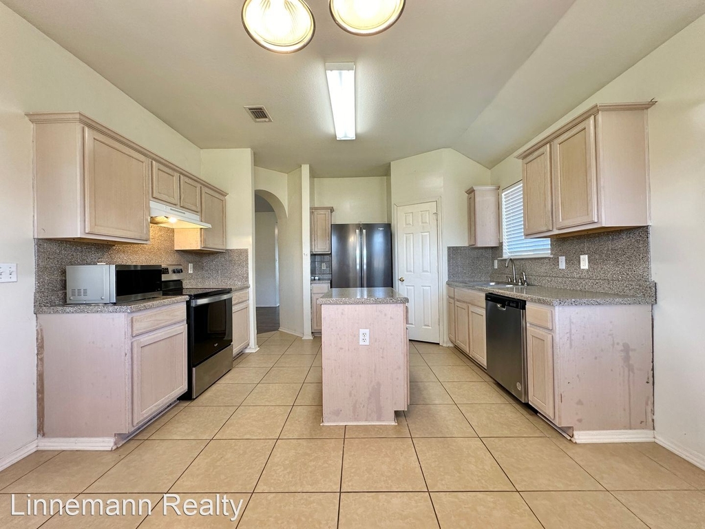 4401 Kit Carson Trail - Photo 8