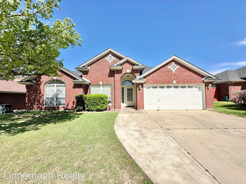 4401 Kit Carson Trail - Photo 0