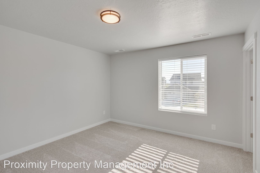 320 S. Baraya Way - Photo 17