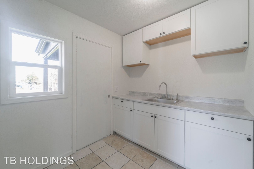 1517 Ne 24th St. - Photo 11