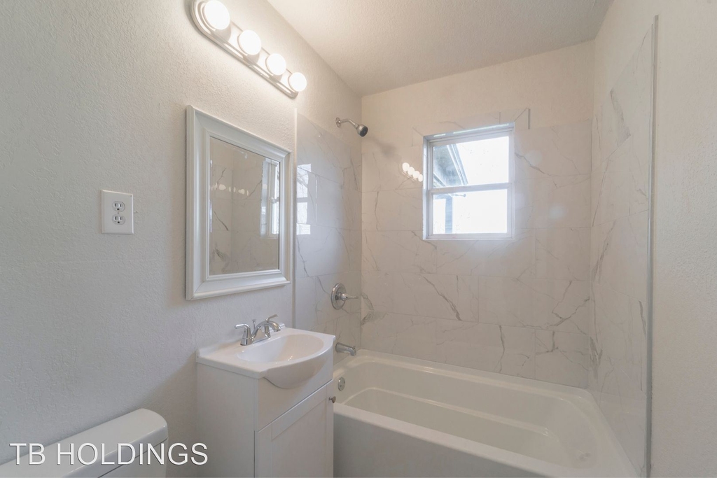 1517 Ne 24th St. - Photo 12