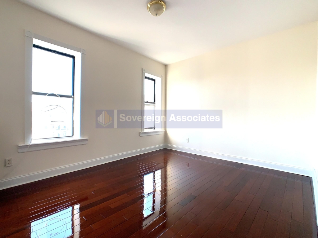 53 Hamilton Terrace - Photo 1