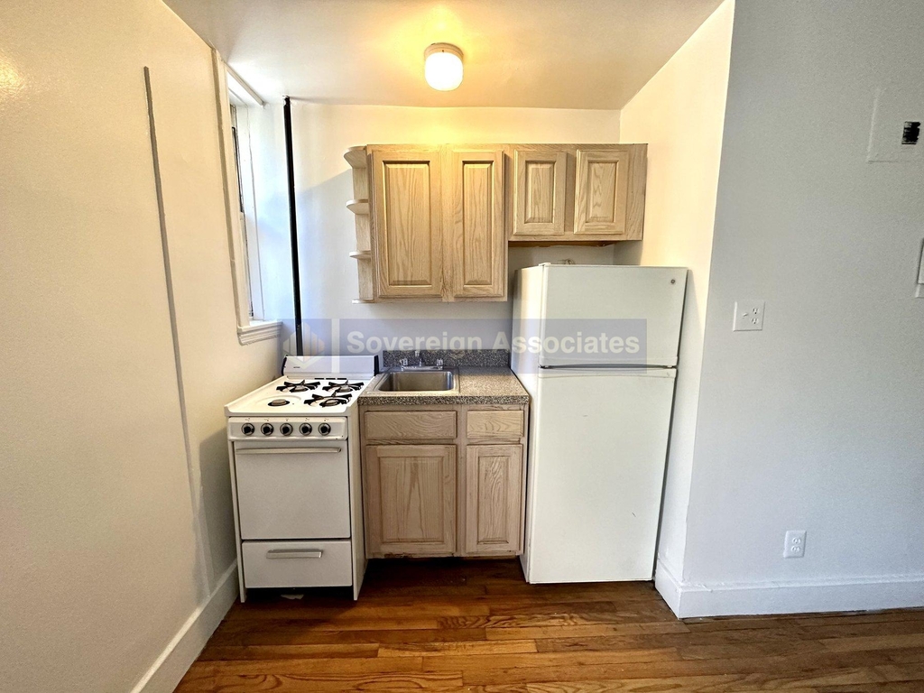 936 West End Avenue - Photo 3