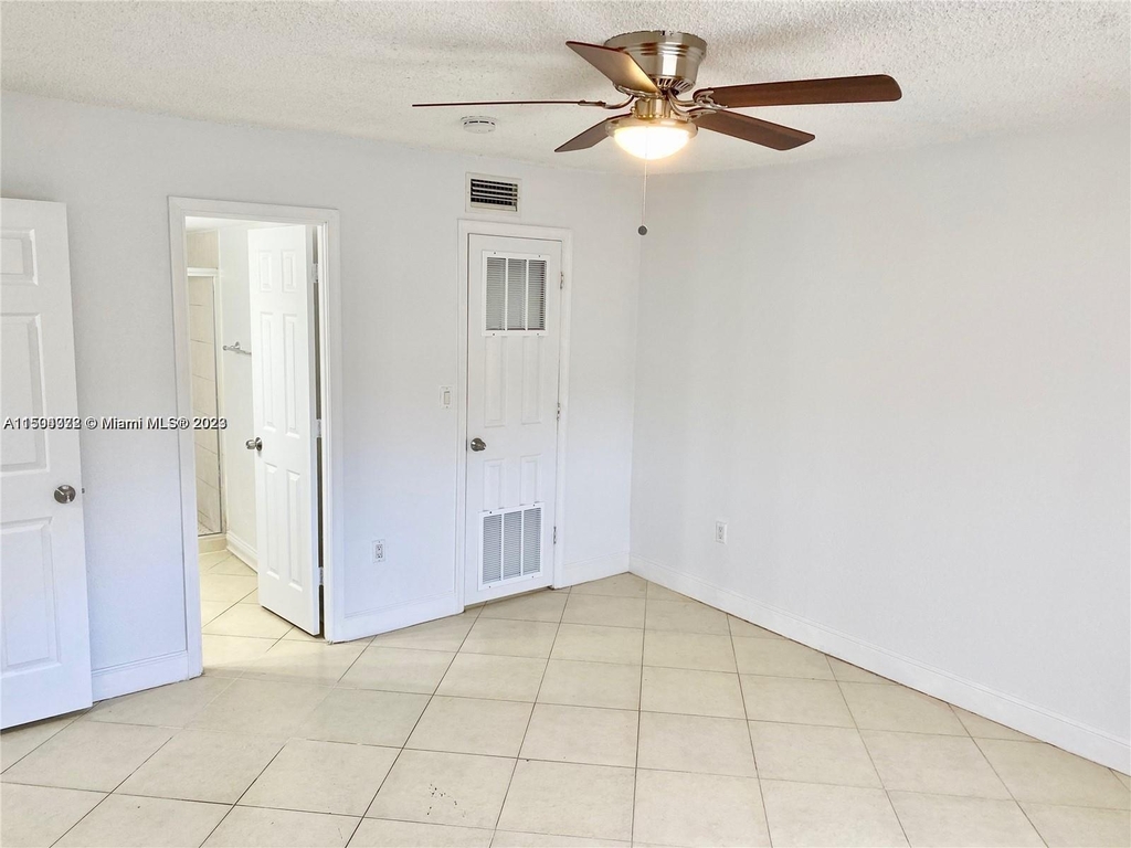 1790 Nw 55th Ave - Photo 17