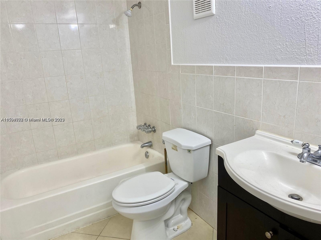1790 Nw 55th Ave - Photo 9