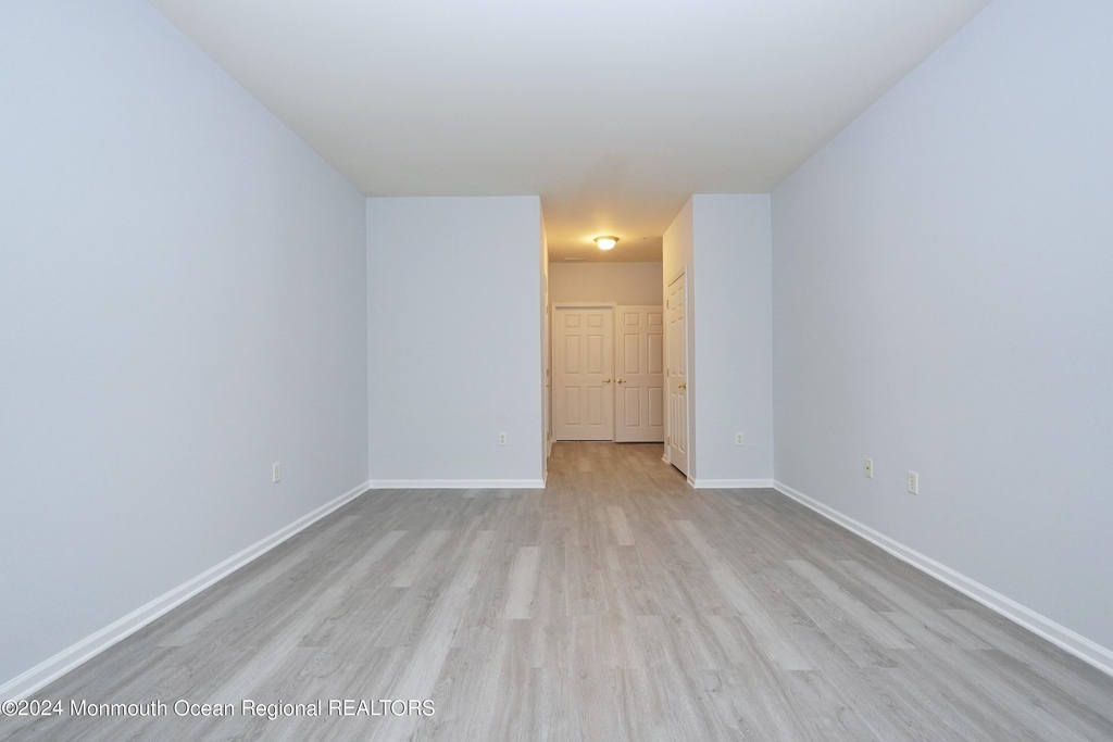 636 St Andrews Place - Photo 22