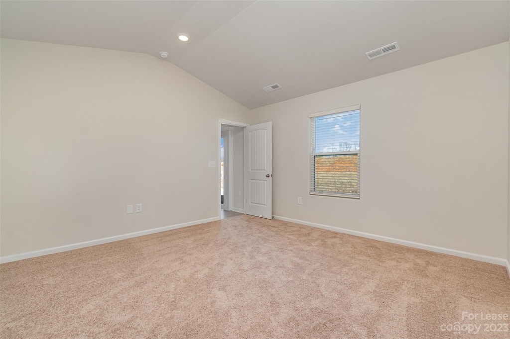 1612 Nia Road - Photo 9