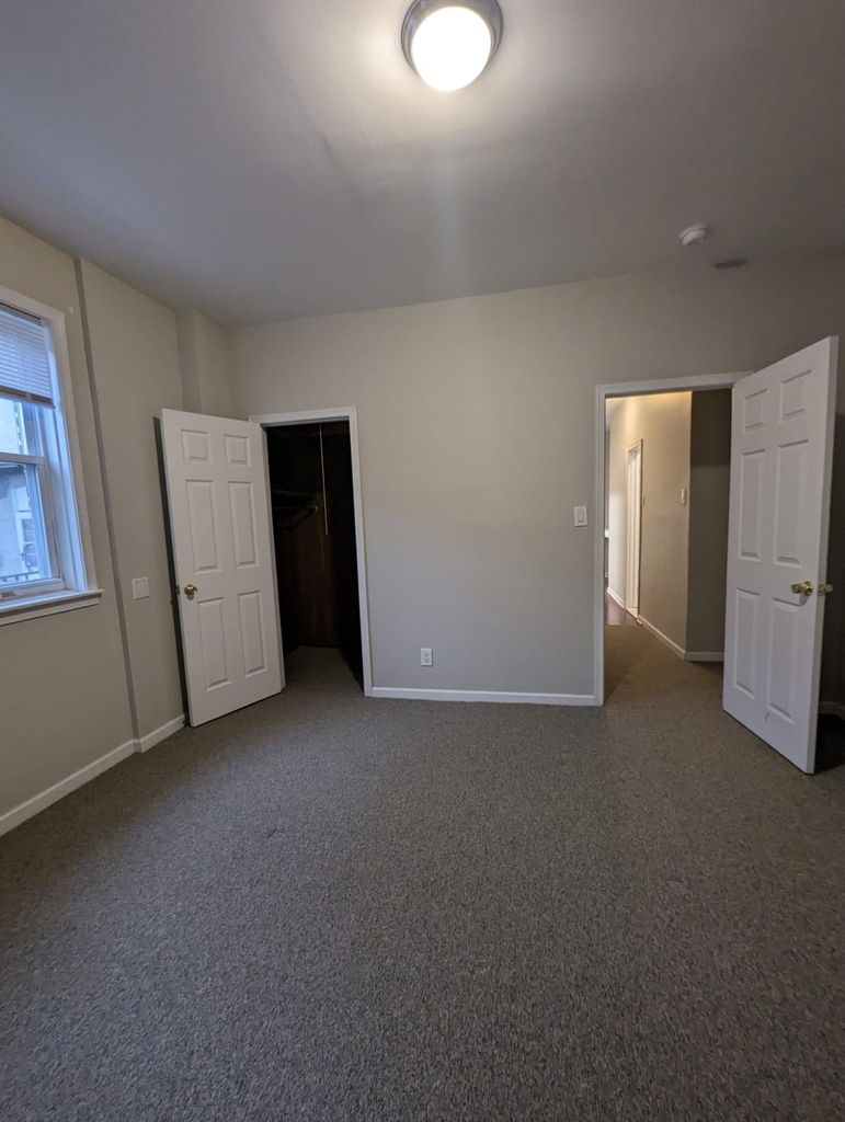 681 Bergen Ave - Photo 1