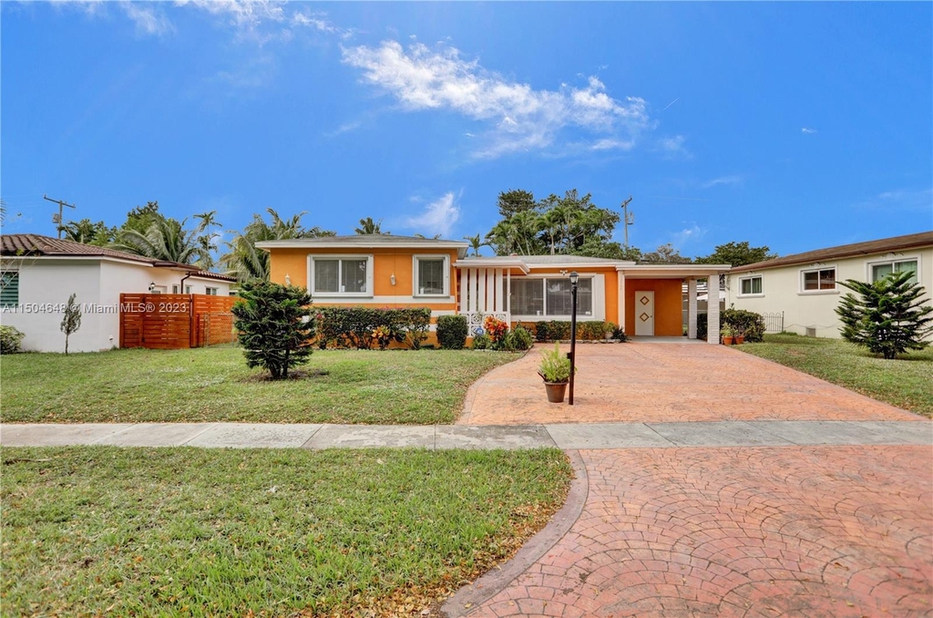 12140 Ne Miami Ct - Photo 0