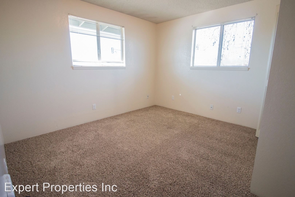 2250 Crater Lake Ave Unit 14 - Photo 5