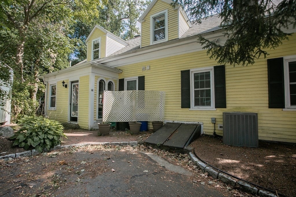 44 Russell St - Photo 18