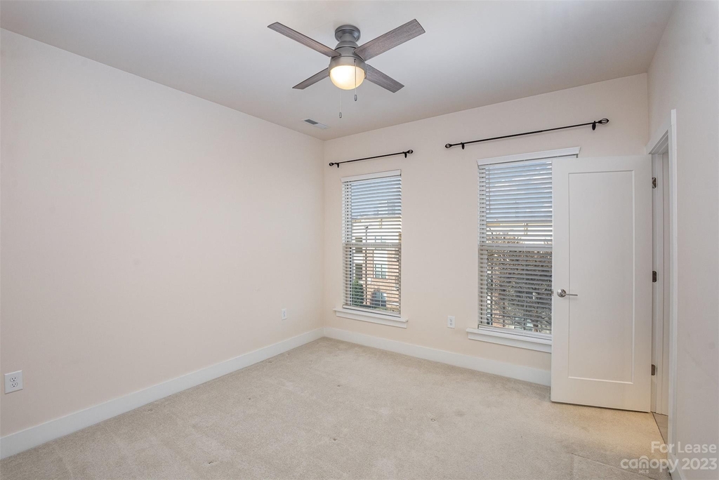 12123 Brooklyn Avenue - Photo 13