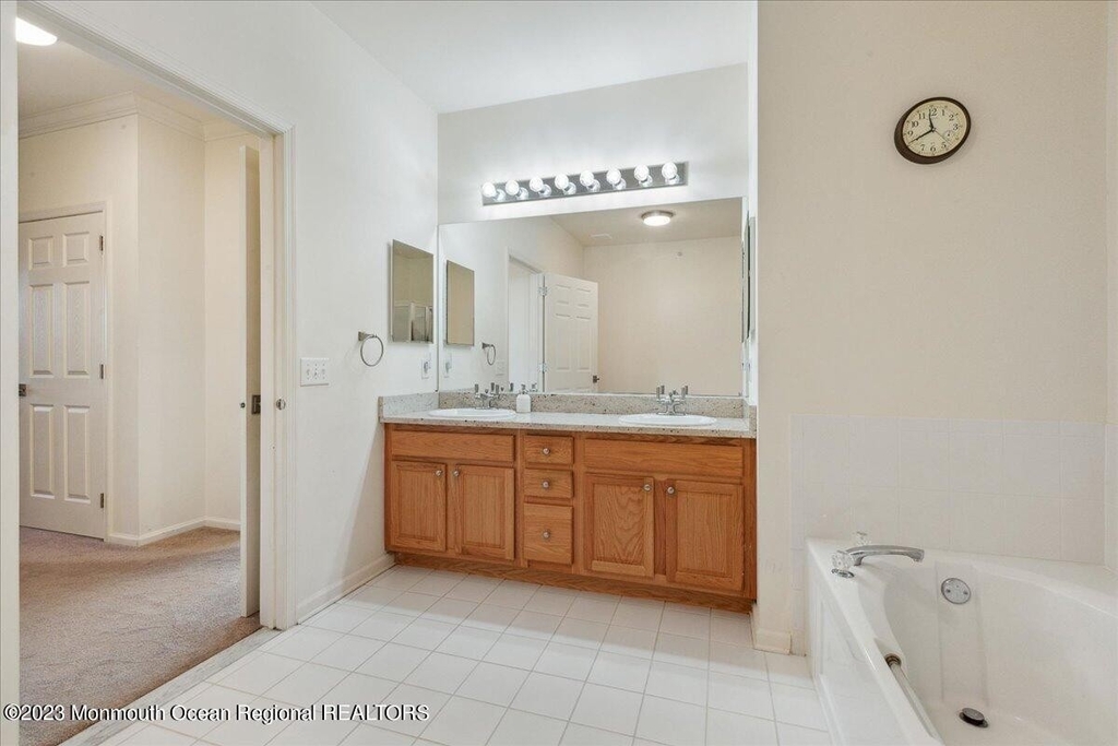 702 St Andrews Place - Photo 13