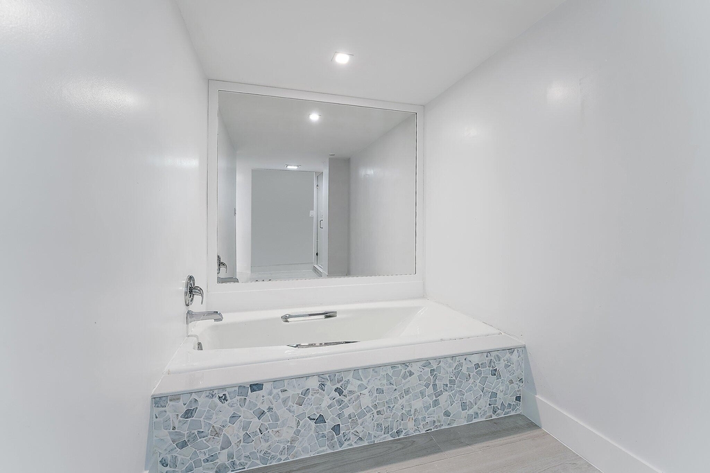 100 Lakeshore Drive - Photo 32