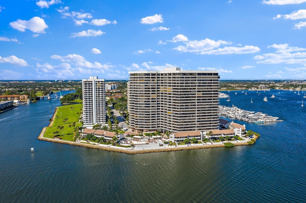 100 Lakeshore Drive - Photo 6