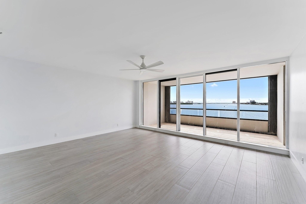 100 Lakeshore Drive - Photo 7