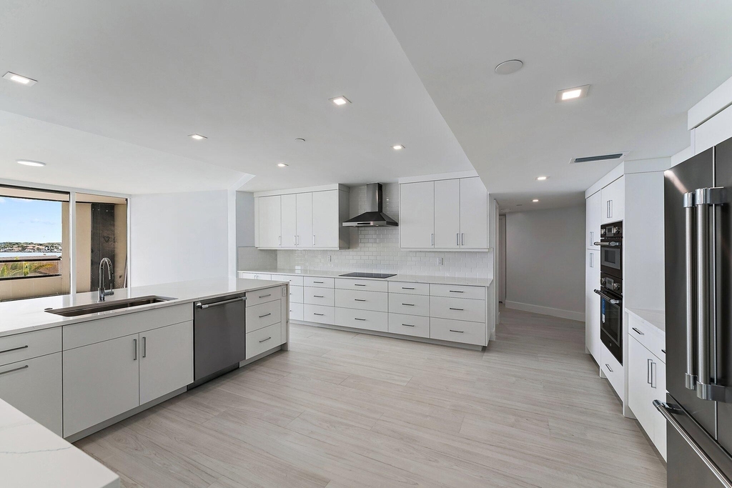 100 Lakeshore Drive - Photo 16