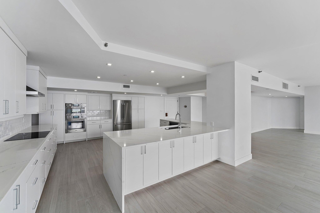 100 Lakeshore Drive - Photo 21