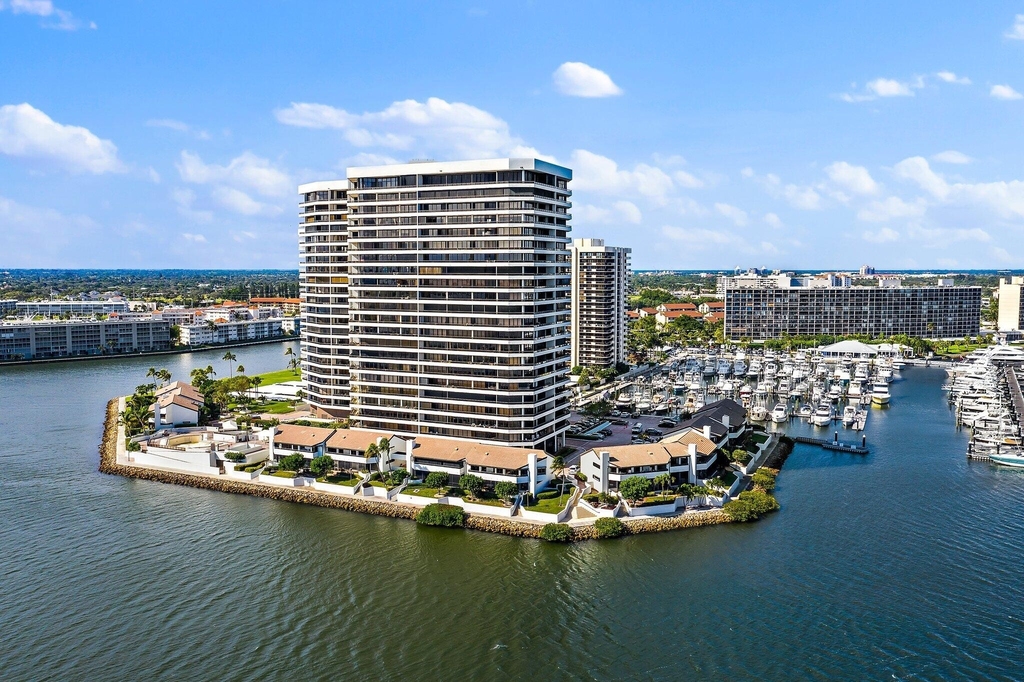 100 Lakeshore Drive - Photo 52