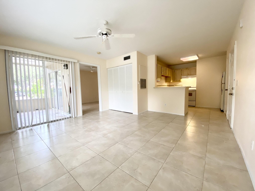 1725 Palm Cove Boulevard - Photo 6