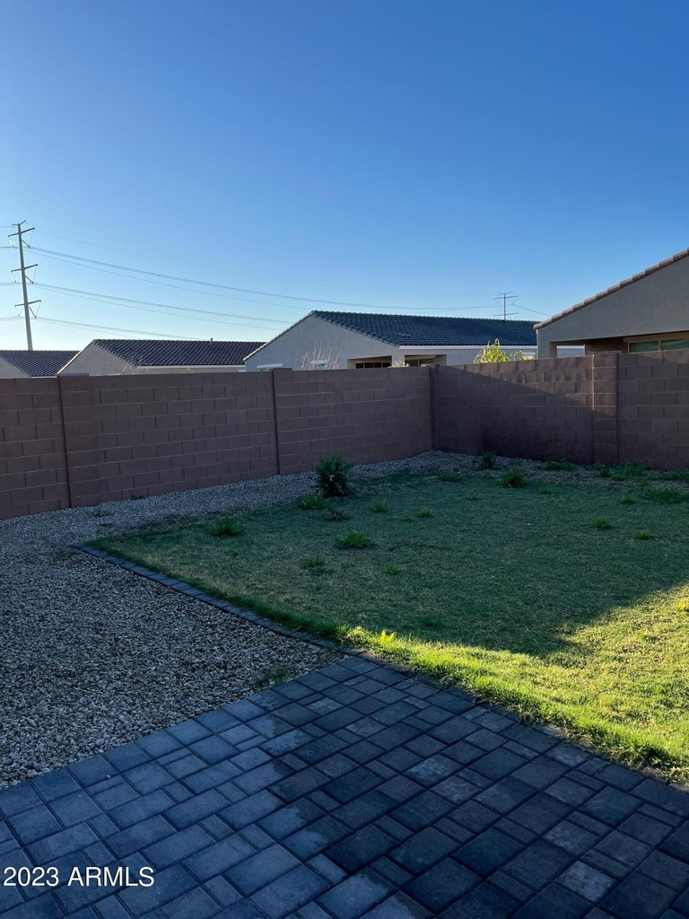 2667 E Tolosa Drive - Photo 2