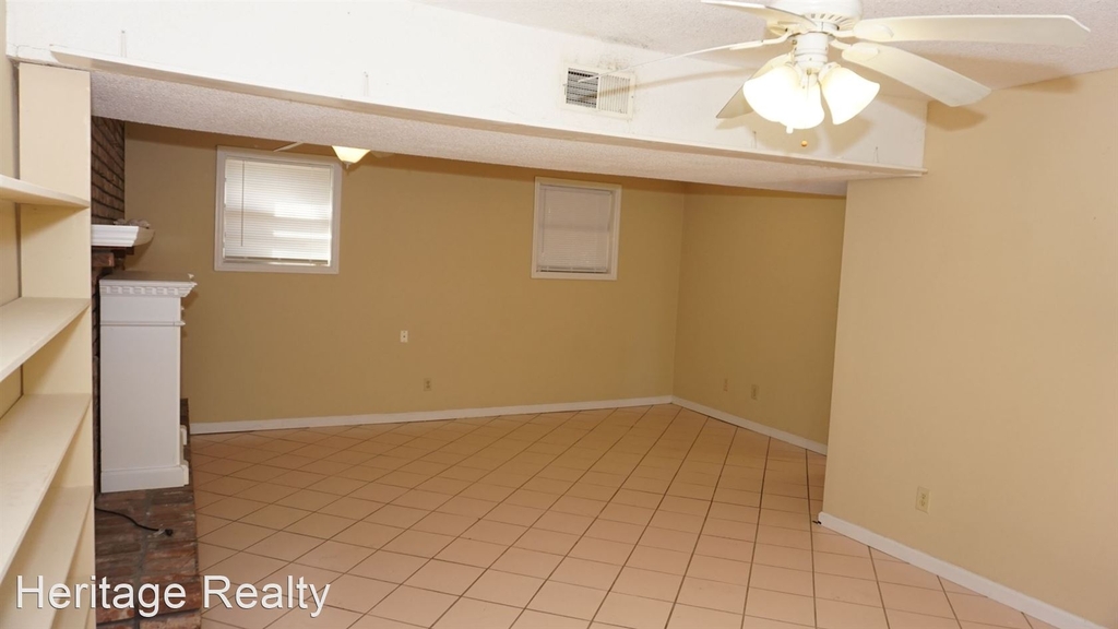 5600 Outer Drive - Photo 33