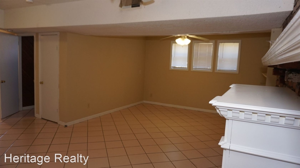 5600 Outer Drive - Photo 35