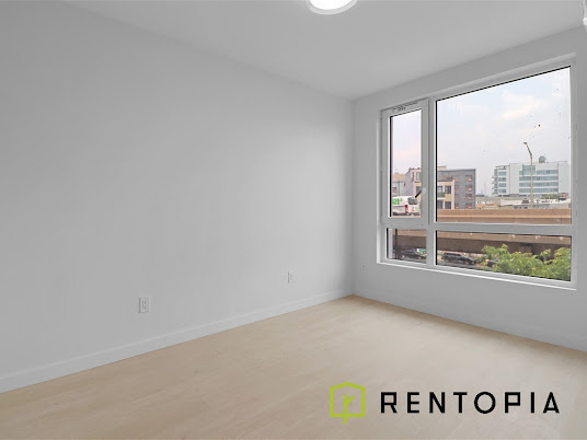 280 Meeker Avenue - Photo 3