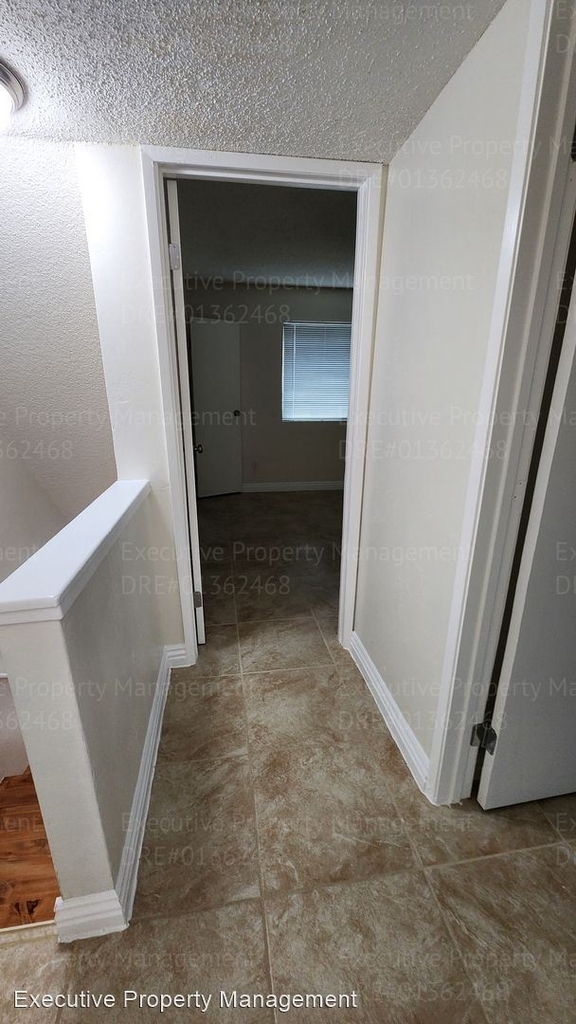 1401 Pacific St - Photo 8