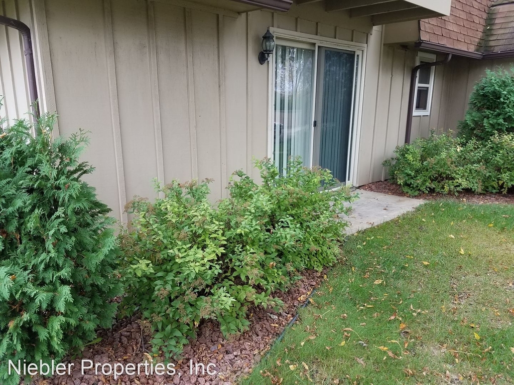 100 Eilbes Avenue - Photo 16