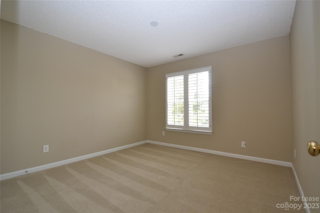 8944 Cinnabay Drive - Photo 22