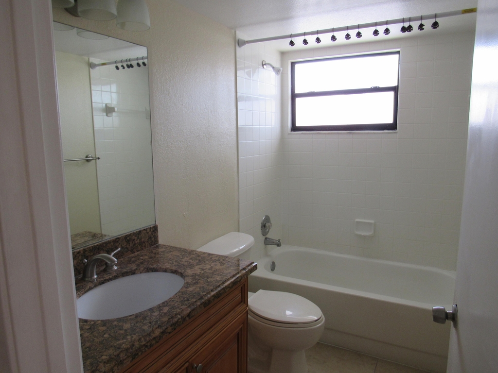 1547 Lake Crystal Drive - Photo 8