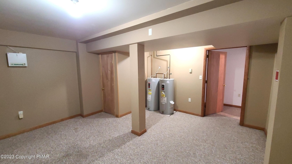 907 Thornberry Court - Photo 12